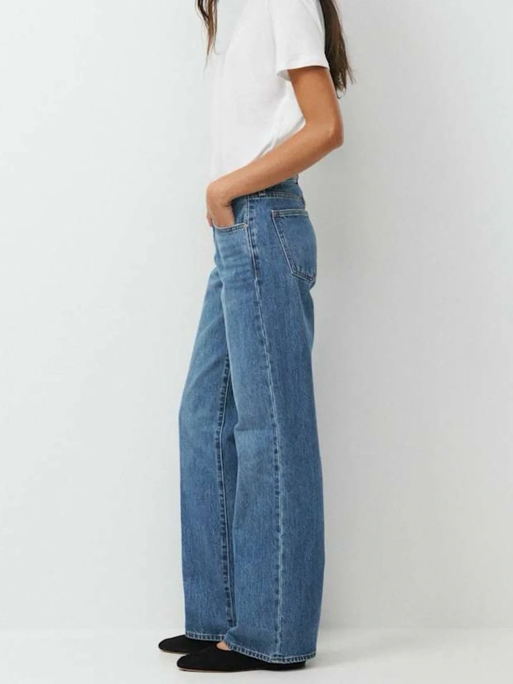 Aritzia Denim Forum The Farrah Lo-Rise Wide Jean 5 Yrs Kiss N Tell Bleu 26